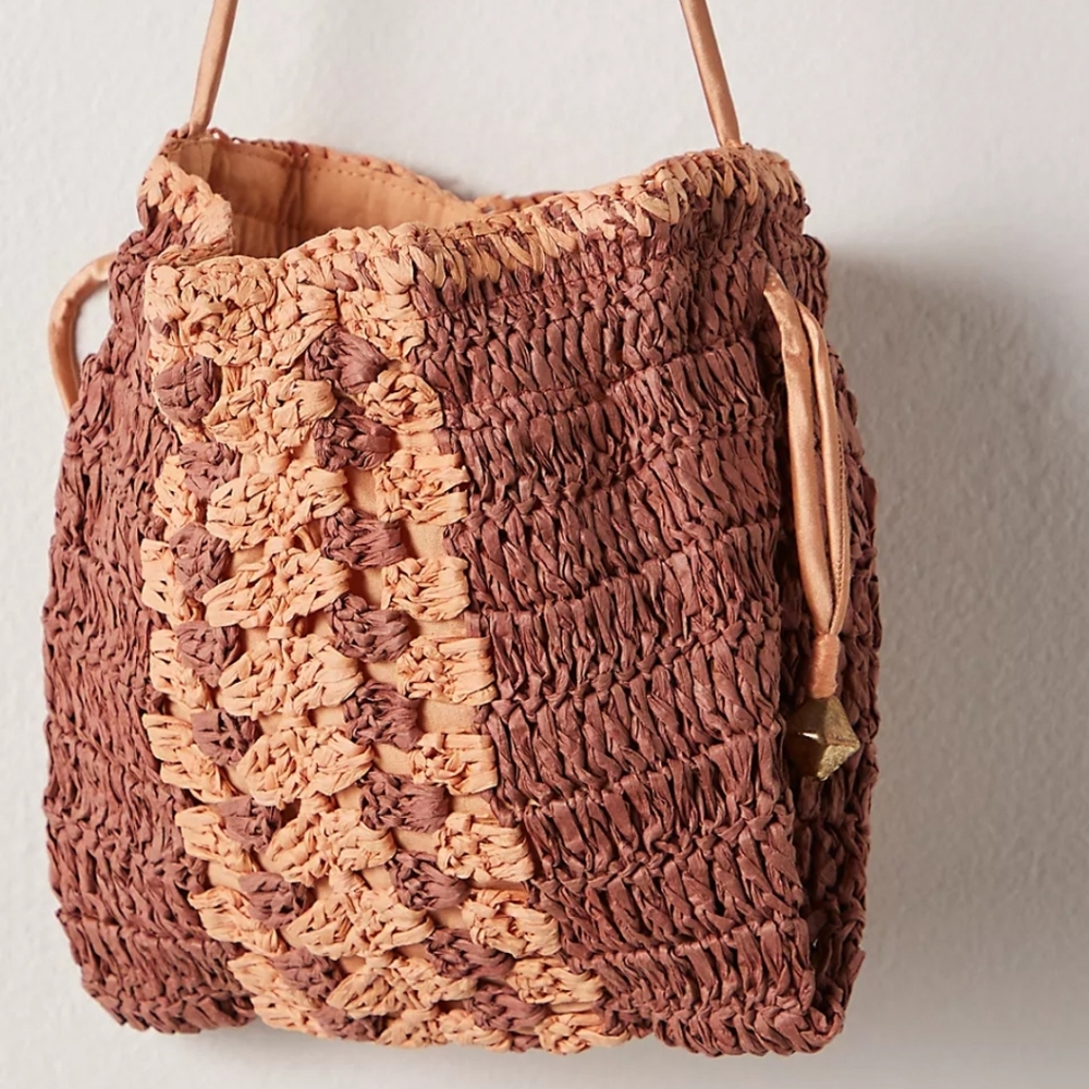 NEW Free People heatwave crossbody woven raffia mini bag in Tan Lines - Picture 11 of 12